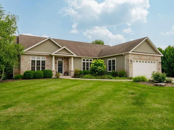 W4633 Pebble DRIVE, Elkhorn, WI 53121