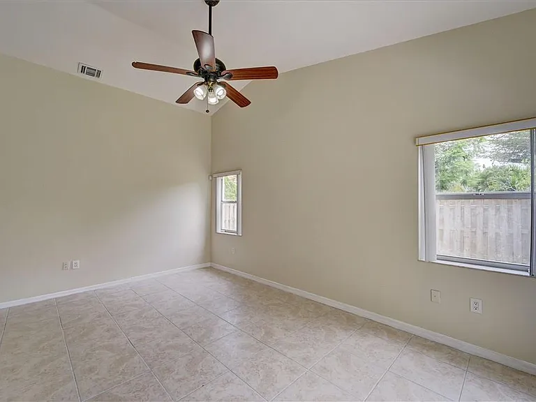 13348 NW 13th St — Photo 13