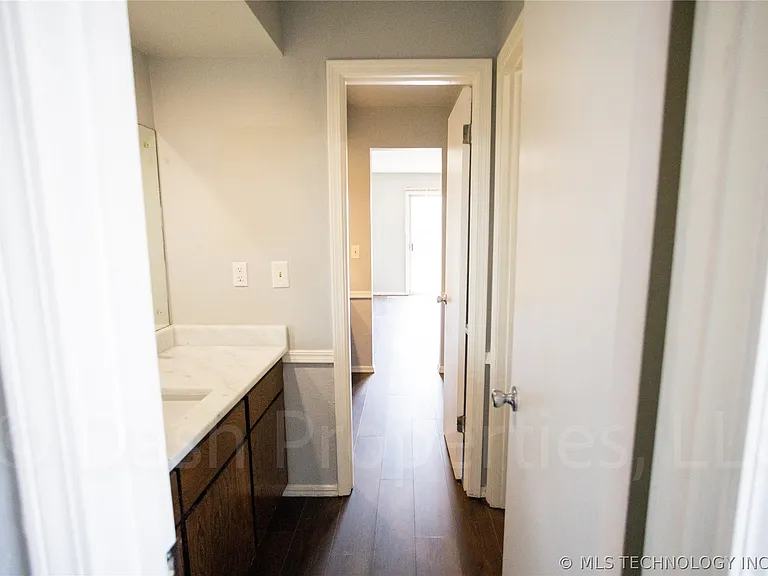 5104 S 75th East Ave — Photo 43
