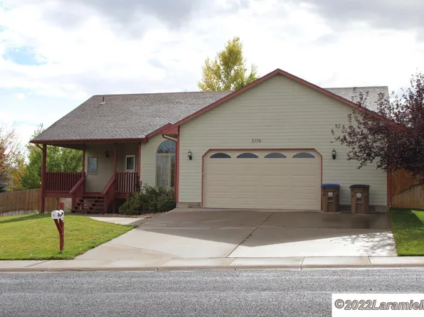 2116 Nighthawk Dr, Laramie, WY 82072
