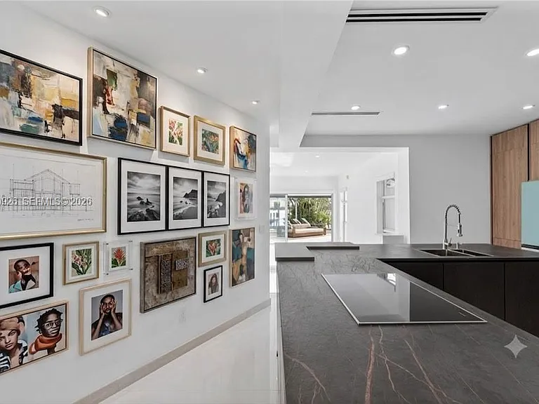 1101 S Shore Dr — Photo 12