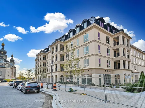 101 Cathedral High St #216, Markham, ON L6C 0P1