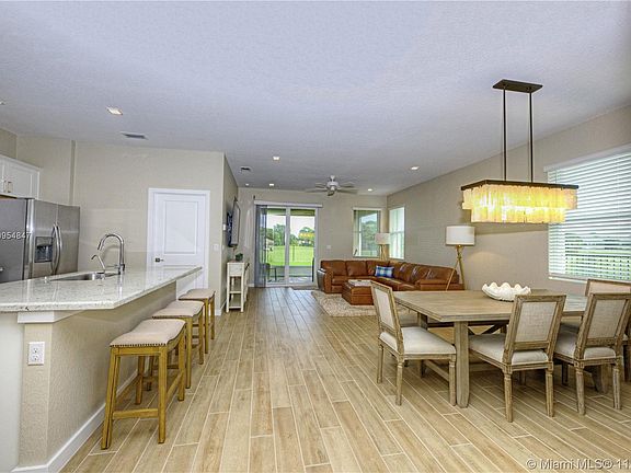 5th image of 5731 SE Canyata Ct