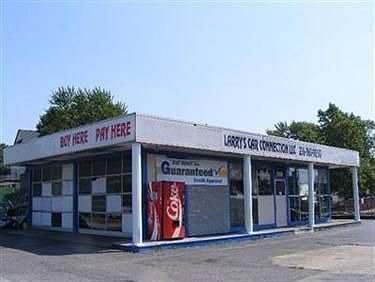 2nd image of 3855 Ridge Rd