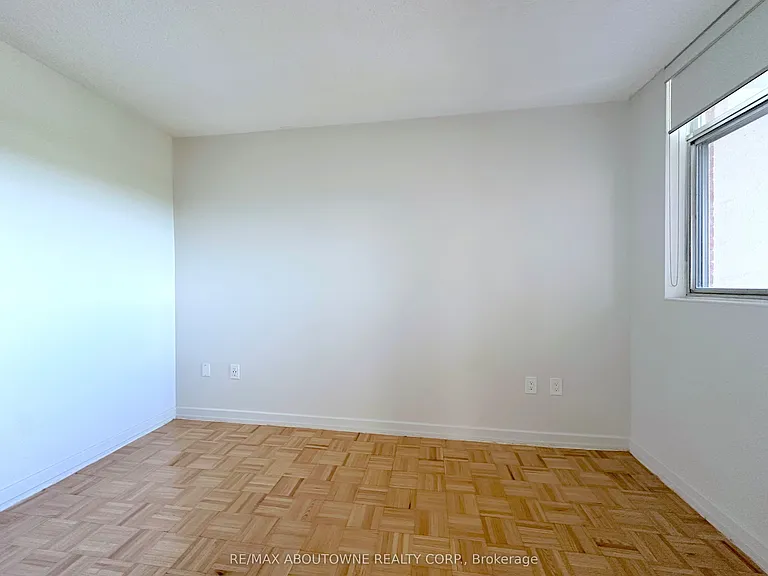 30 Denton Ave #1001 — Photo 6