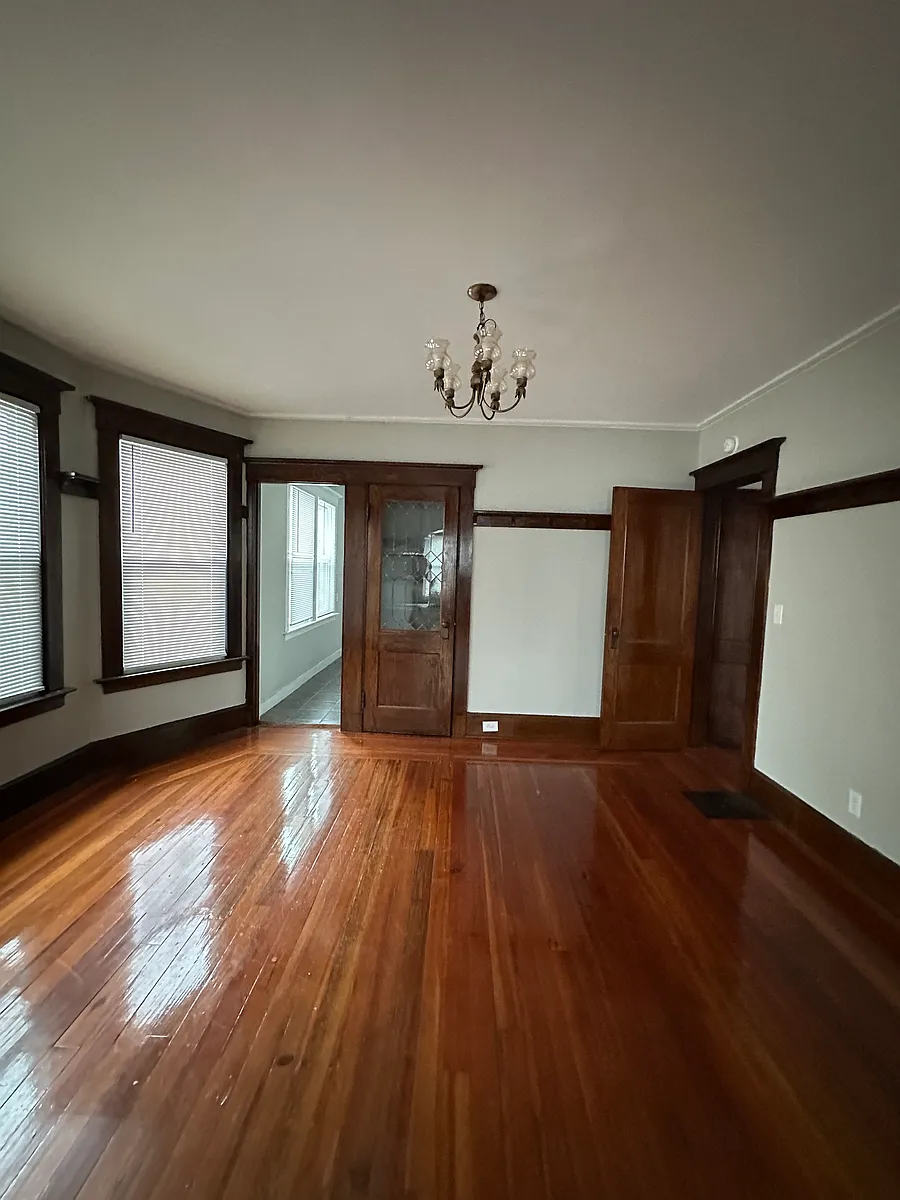 Building Photo - 126 Hobart St #11A