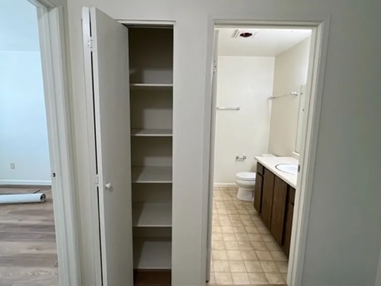 279 College View Dr — Photo 22