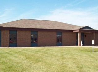 5925 Dry Creek Ln NE, Cedar Rapids, IA 52402