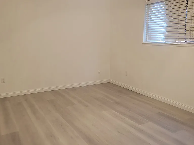 3505 Sampson Ct #D — Photo 8