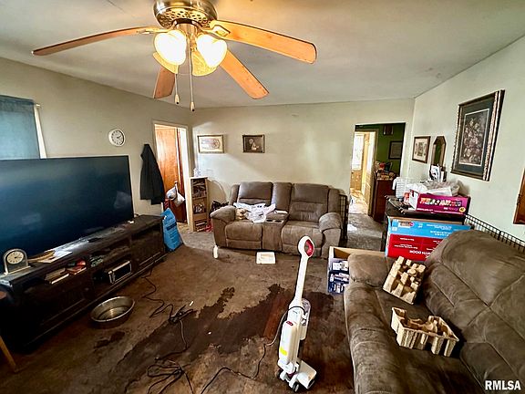 3rd image of 629 E Chambers St