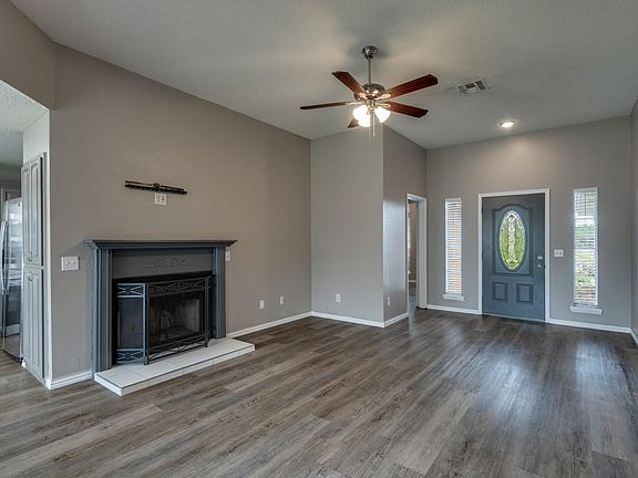 4th image of 5213 Northview Dr