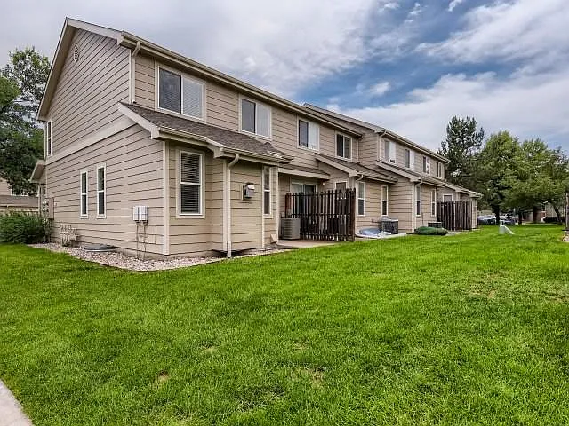 1637 Westbridge Dr #L4 — Photo 22