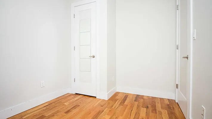 Rented by Nooklyn NYC LLC | media 9