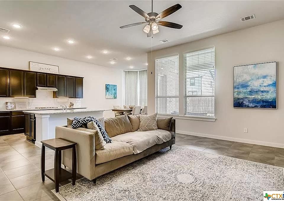 1st image of 6725 Verona Pl