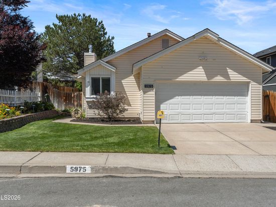 5975 Shadow Park Dr, Reno, NV 89523