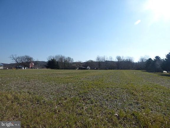 5th image of 2540 Cape Horn Rd