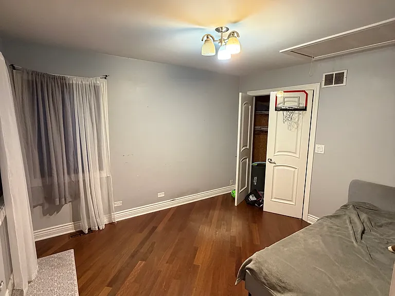 4045 N Oleander Ave — Photo 5