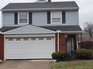 4213 Stonehaven Rd, South Euclid, OH 44121