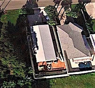 3rd image of 119 E Dolphin St