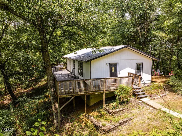 1901 Blackberry Way, Sevierville, TN 37876