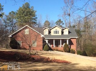 137 Grizzly Bear Ln, Hartwell, GA 30643
