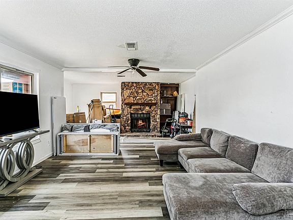 5th image of 4111 E Johnson Ave