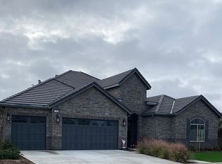 708 Ponderosa Way W, Madera, CA 93636