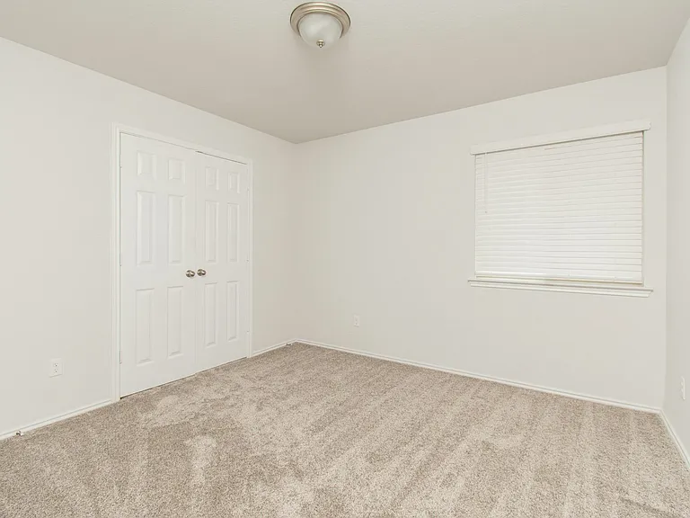9019 Stonehollow Dr — Photo 15