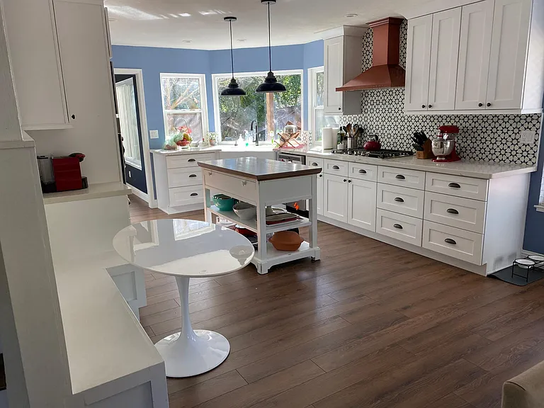 3385 Crestview Way — Photo 1