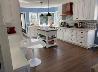 3385 Crestview Way, Napa, CA 94558