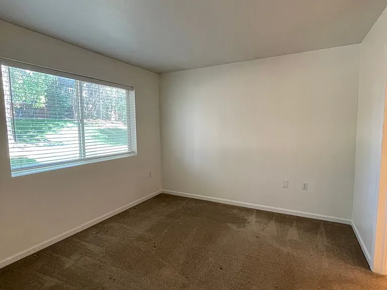 4545 Wheaton Dr #F150 — Photo 16