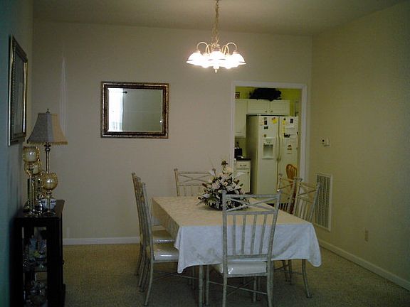 3rd image of 254 Beaver Creek Dr