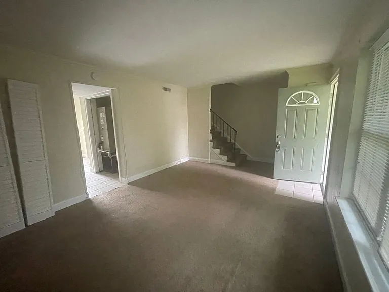 5808 W Hastings Ct — Photo 4