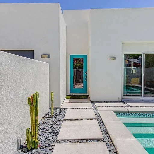53680 Avenida Mendoza — Photo 2
