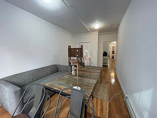 3rd image of 103 W 27th St #3F