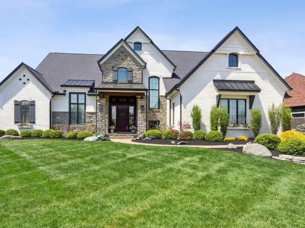9827 Kensington Ln, Mason, OH 45040