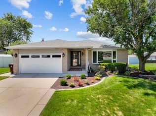 20526 S Grand Prairie Ln, Frankfort, IL 60423