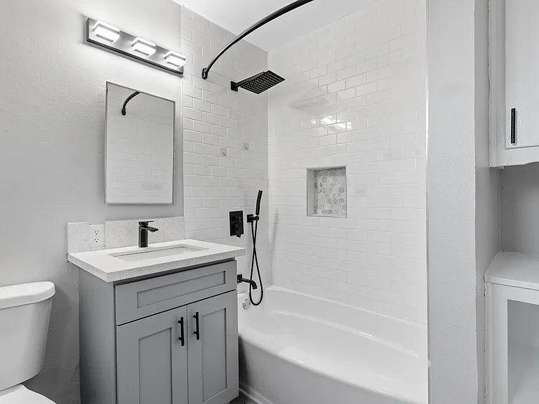 12602 Kensington Lane — Photo 18