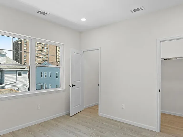 47 Graham Ave #1 — Photo 6