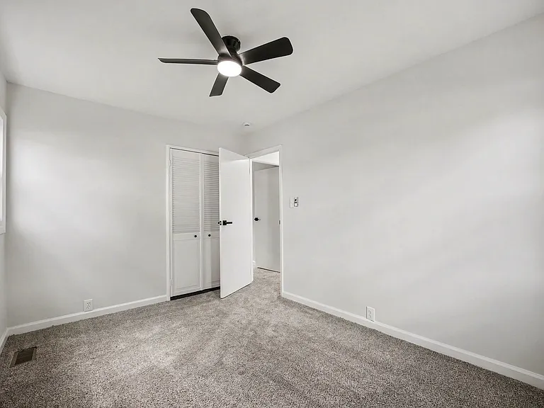 338 Hickory Ave — Photo 10