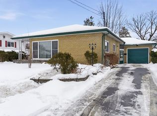 217 Pescod Ave, Cornwall, ON K6J 2H9