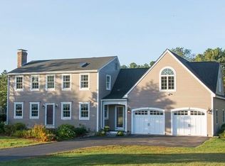 9 Pond Ln, Charlton, MA 01507