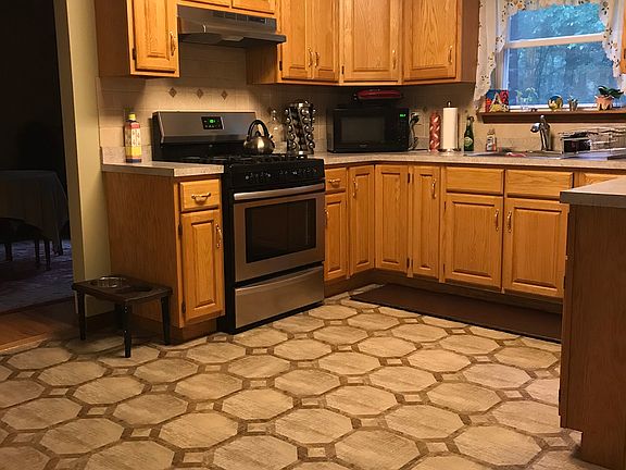 4th image of 2140 Sanctuary Dr