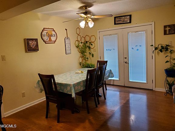 4th image of 4702 Seminole Ave