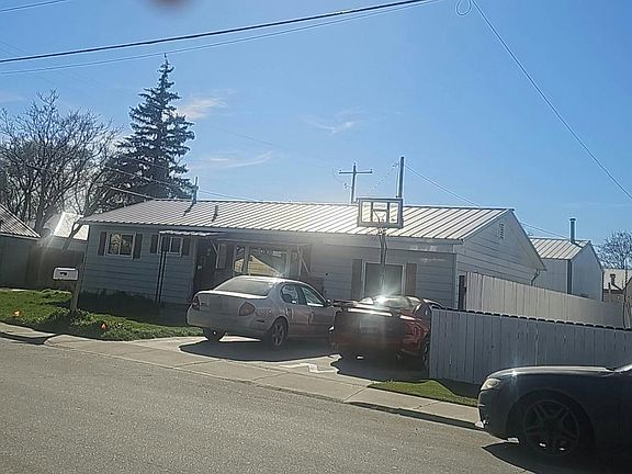 2nd image of 105 S 5th St