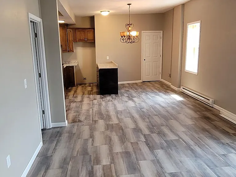 129 Main St S #2 — Photo 5