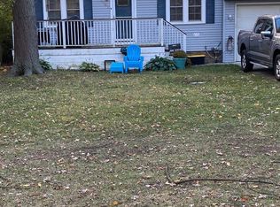 3167 Warick Rd, Royal Oak, MI 48073