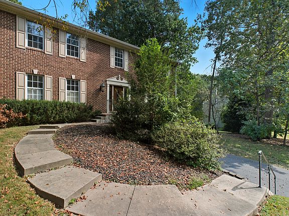 2nd image of 1077 Pensive Ln