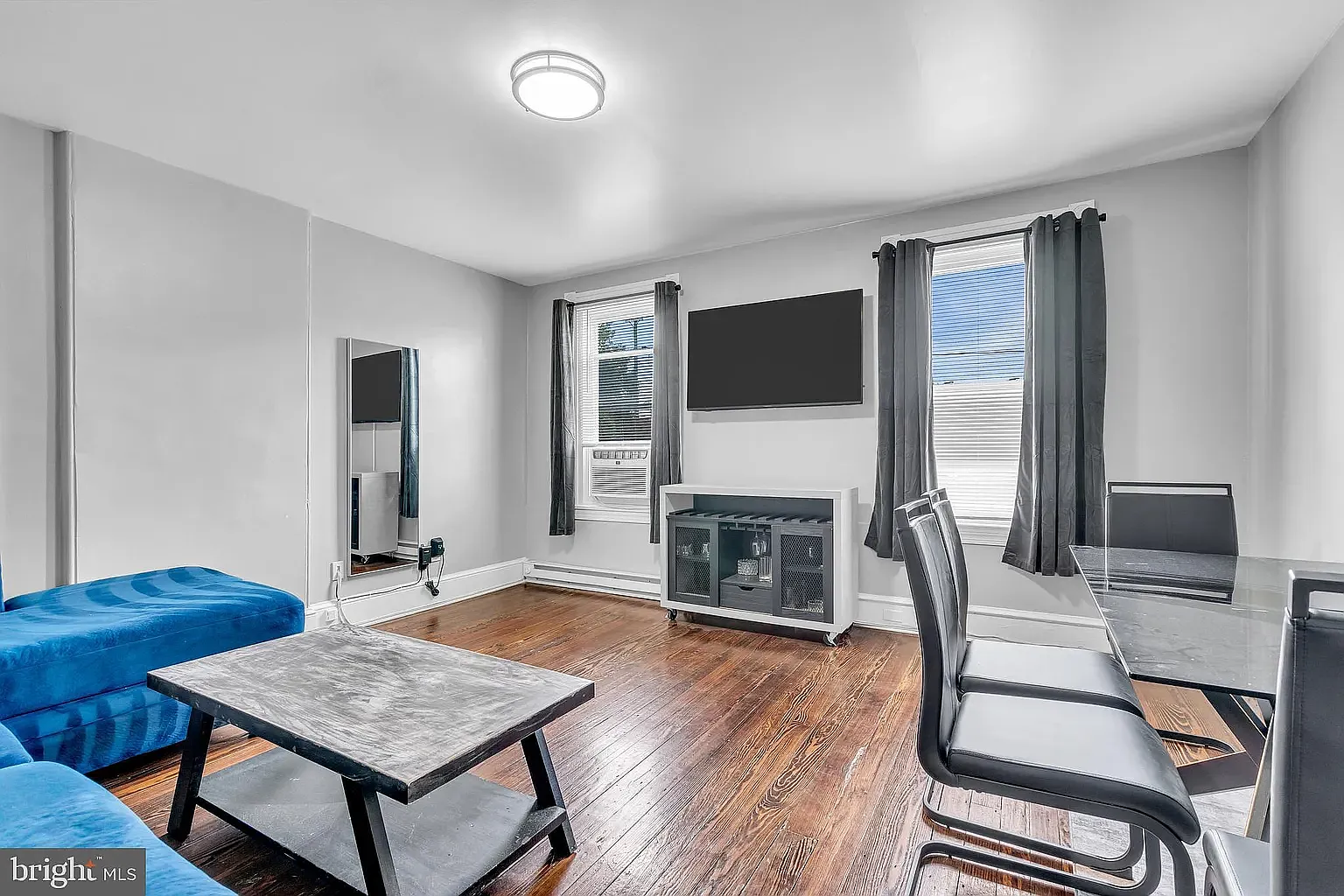 3 bed, 2176 sqft, $2,499 — Photo 3