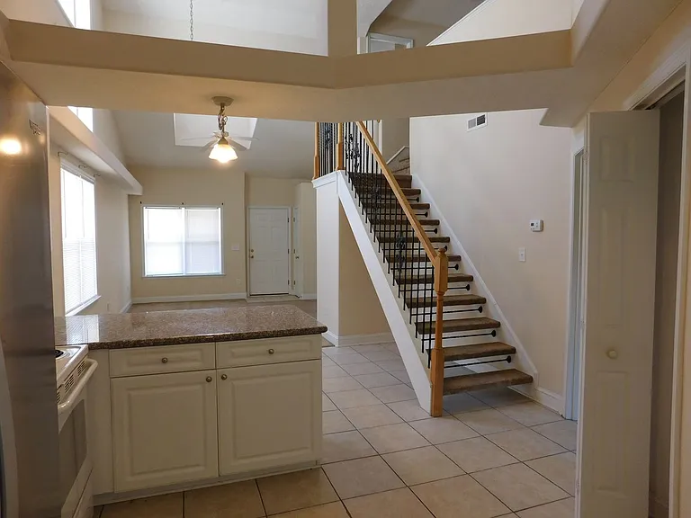4204 Arbor Green Way — Photo 7